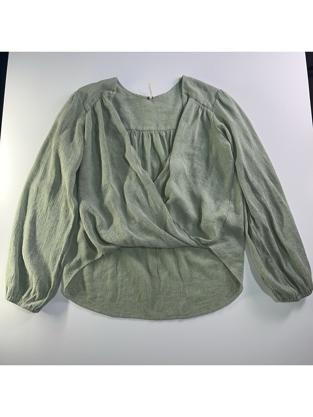 Free People Women’s M Sage Green Surplice Balloon Sleeve Blouse Boho Top Cottage